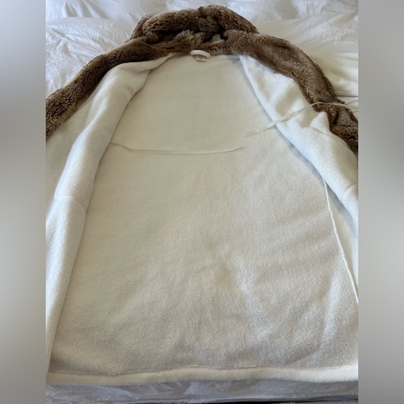 Pottery Barn | Women’s SZ M | Ivory Brown Faux Fur Trim Hooded Robe Monogram KS - Picture 11 of 13